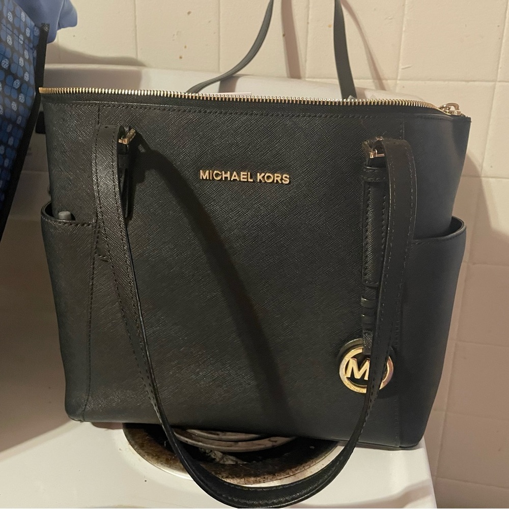 Black Michael Kors Charlotte Purse, large, used in excellent condition